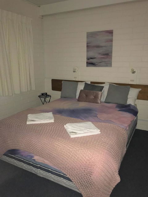 Kon Tiki Apartments - Holiday Find 18