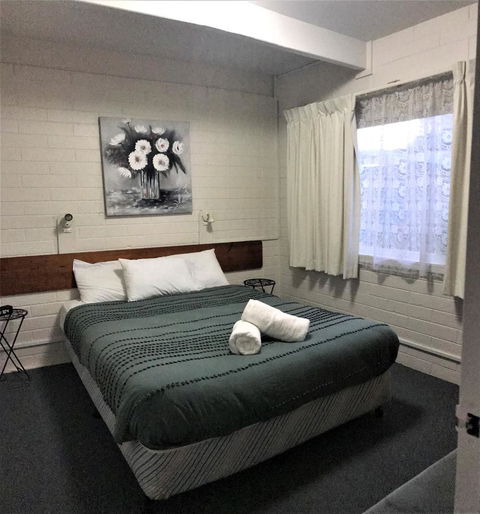 Kon Tiki Apartments - Holiday Find 9