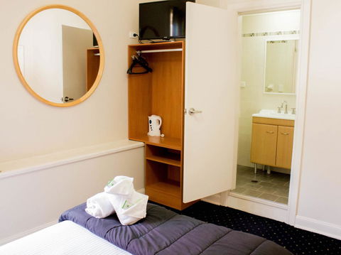 Gardners Inn Hotel - Holiday Find 23