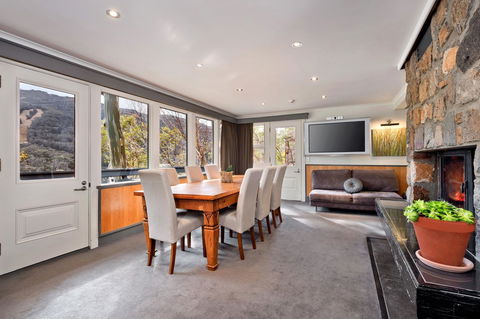 Pure Chalet Thredbo - Holiday Find 16