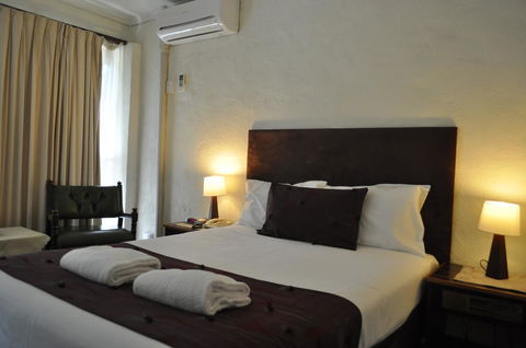 Albury Burvale Motor Inn - Holiday Find 13