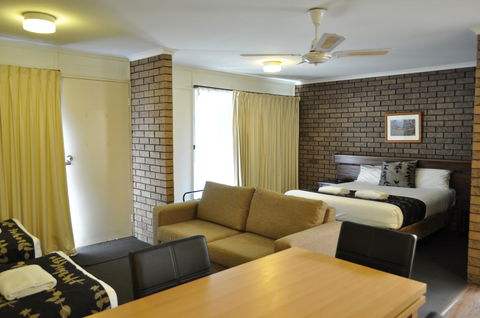 Albury Burvale Motor Inn - Holiday Find 32