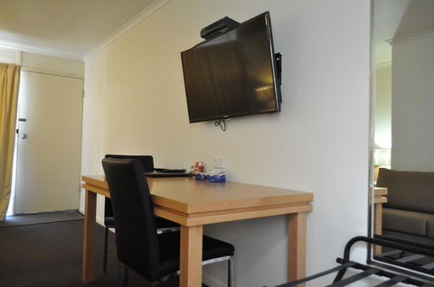 Albury Burvale Motor Inn - Holiday Find 28