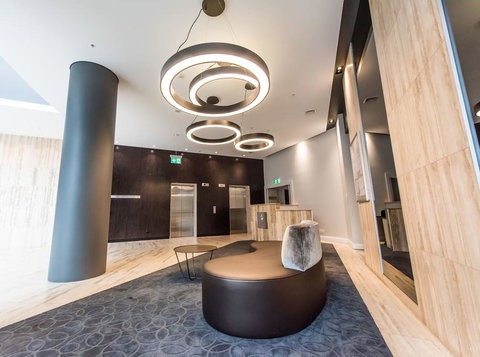 180Â° Water View Three Bedroom (wooden Furniture) - Holiday Find 14