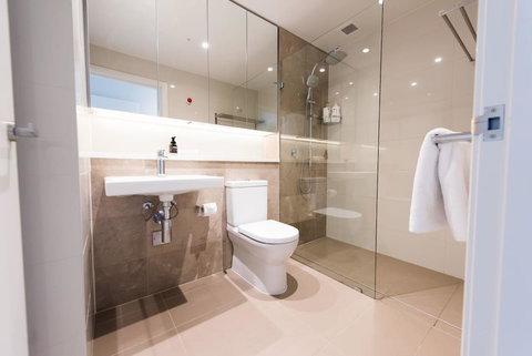 180Â° Water View Three Bedroom (wooden Furniture) - Holiday Find 27