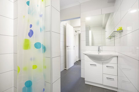 Nightcap At Hume Hotel - Holiday Find 9