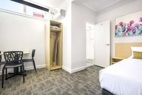 Nightcap At Hume Hotel - Holiday Find 2