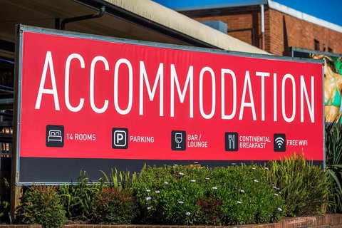 Nightcap At Hume Hotel - Holiday Find 21