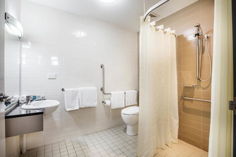 Novotel Darwin Airport - Holiday Find 31