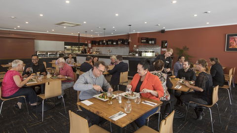 Stay At Alice Springs Hotel - Holiday Find 32