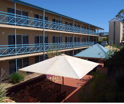 Stay At Alice Springs Hotel - Holiday Find 11