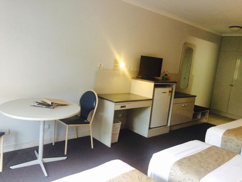 Stay At Alice Springs Hotel - Holiday Find 24