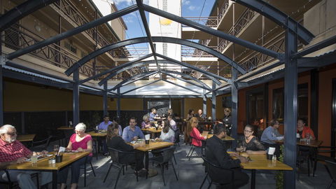 Stay At Alice Springs Hotel - Holiday Find 30