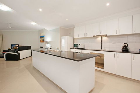 Argus Apartments Darwin - Holiday Find 1