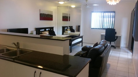Central Studio, Darwin CBD Northern Territory - Holiday Find 5