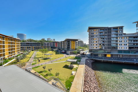 Astra Apartments Darwin - Holiday Find 17