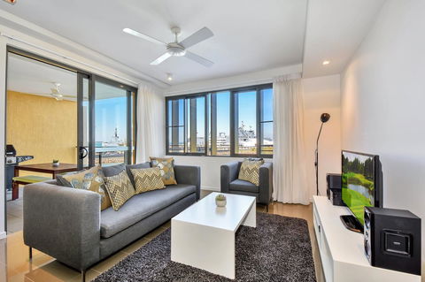 Astra Apartments Darwin - Holiday Find 10