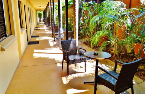 Palms City Resort - Holiday Find 16