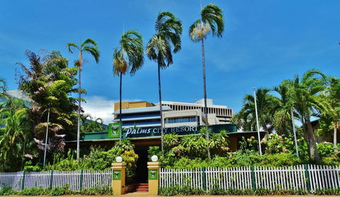 Palms City Resort - Holiday Find 8