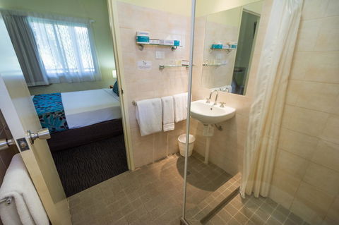 Palms City Resort - Holiday Find 32