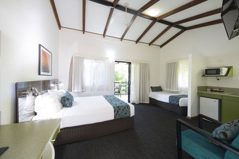 Palms City Resort - Holiday Find 5