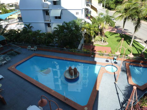 Cullen Bay Resorts - Holiday Find 13