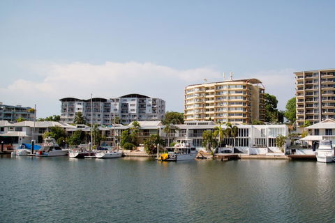 Cullen Bay Resorts - Holiday Find 15