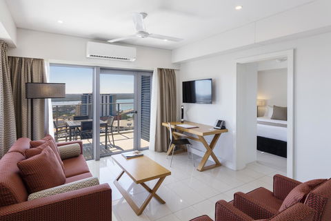 Oaks Darwin Elan Hotel - Holiday Find 12