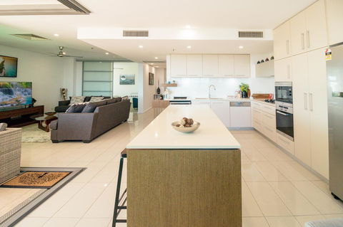 ZEN BY THE WATER - Esplanade Darwin Retreat - Holiday Find 28