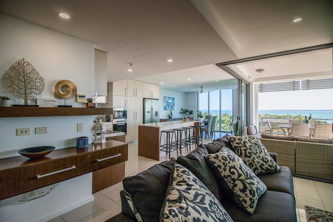 ZEN BY THE WATER - Esplanade Darwin Retreat - Holiday Find 0