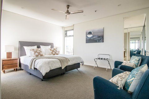 ZEN BY THE WATER - Esplanade Darwin Retreat - Holiday Find 8