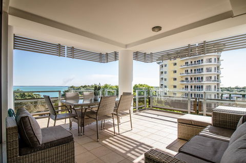 ZEN BY THE WATER - Esplanade Darwin Retreat - Holiday Find 3