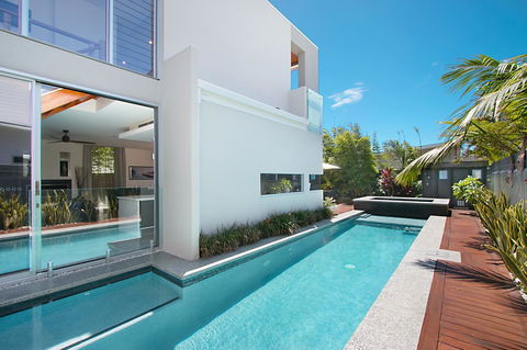 Salt Village Retreat - Holiday Find 0