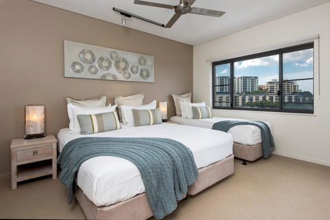 Darwin Waterfront Luxury Suites - Holiday Find 23