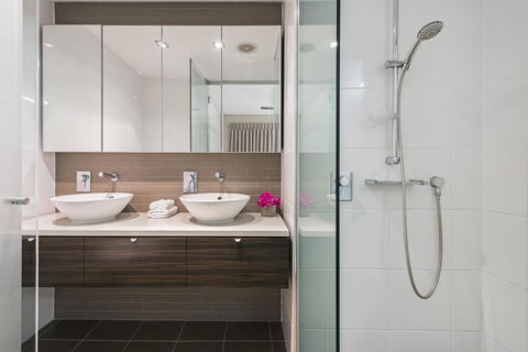 Darwin Waterfront Luxury Suites - Holiday Find 36