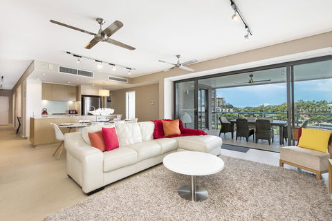 Darwin Waterfront Luxury Suites - Holiday Find 12