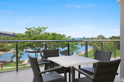 Darwin Waterfront Luxury Suites - Holiday Find 1