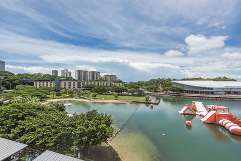 Darwin Waterfront Luxury Suites - Holiday Find 21
