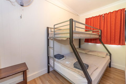 Oasis Tourist Park - Holiday Find 15