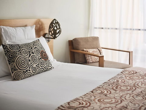 Sails In The Desert - Holiday Find 1