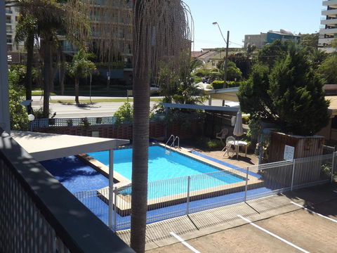Golden Sands Motor Inn - Holiday Find 9