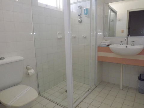 Golden Sands Motor Inn - Holiday Find 30