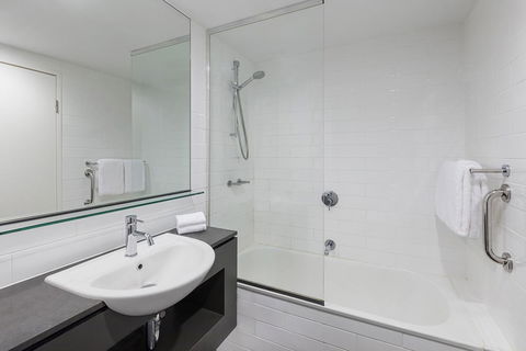 Vibe Hotel Darwin Waterfront - Holiday Find 23