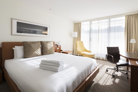 Novotel Canberra - Holiday Find 15