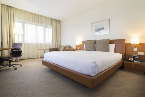 Novotel Canberra - Holiday Find 24