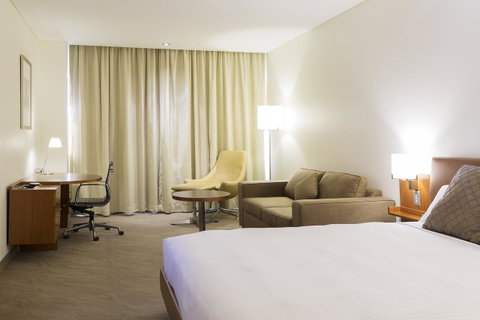 Novotel Canberra - Holiday Find 33
