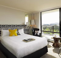 QT Canberra - Holiday Find