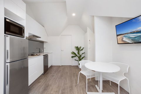Bondi Beach Studio Suite 2 - Holiday Find 2