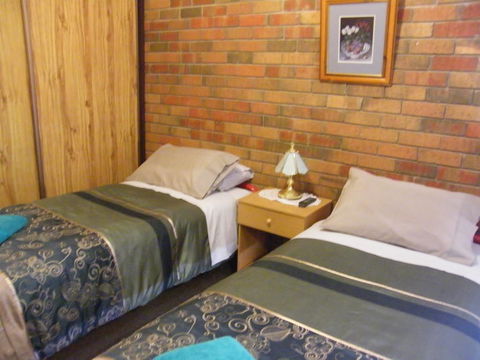 Boomers Guest House Hamilton - Holiday Find 2