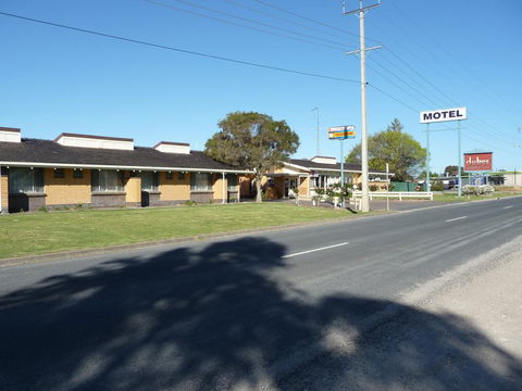 Bordertown Dukes Motorinn - Holiday Find 3